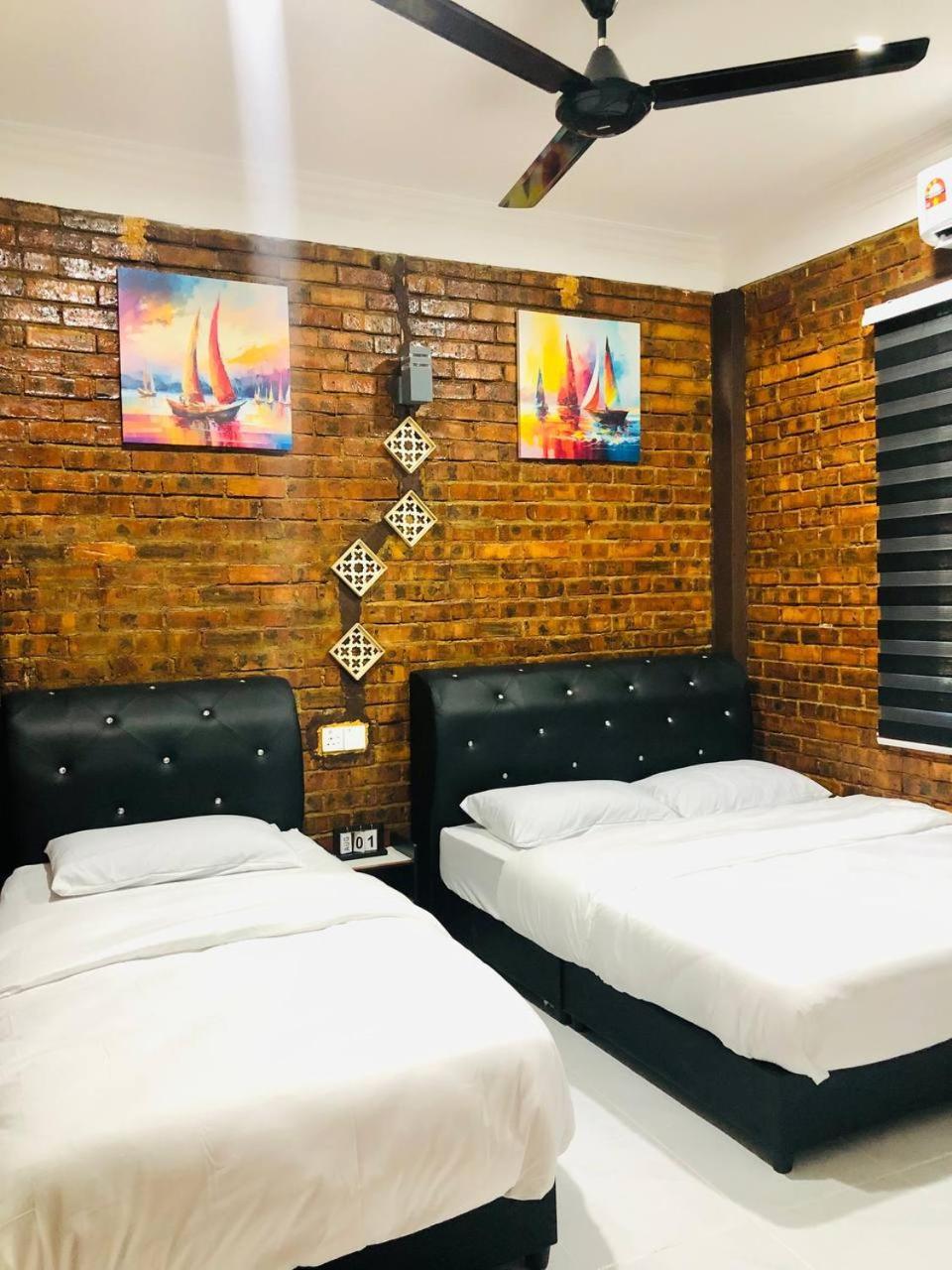 קמפונג קואלה בסוט Roomstay By Abe Cottage מראה חיצוני תמונה