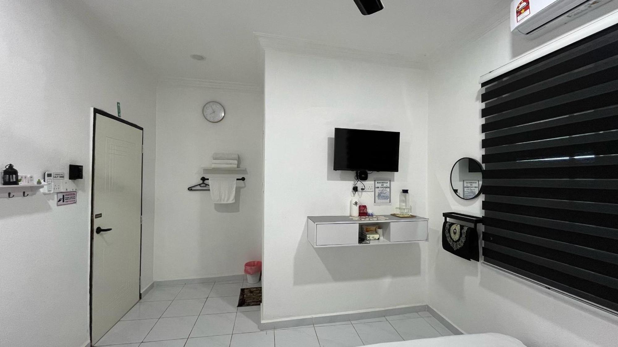 קמפונג קואלה בסוט Roomstay By Abe Cottage חדר תמונה